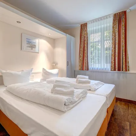 Dom wakacyjny Kuestenhaus Mit Sauna Und Kamin Ca 400 Vom Ostseestrand